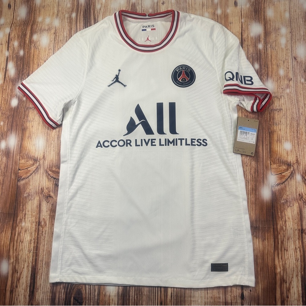 NWT Air Jordan Paris Saint-Germain Player Edition 2021 Season Sports Medium